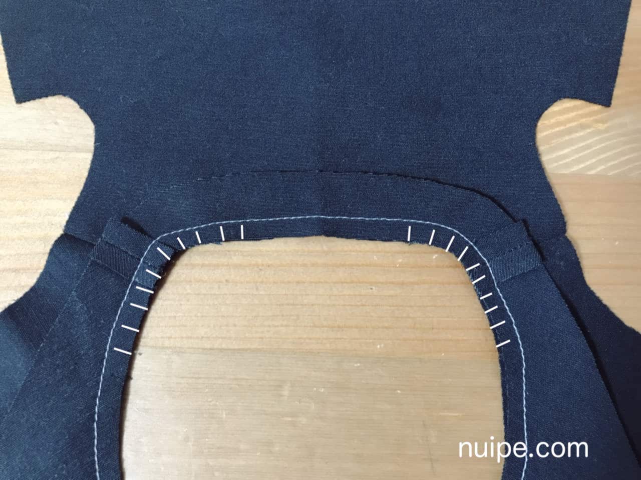 切り込み